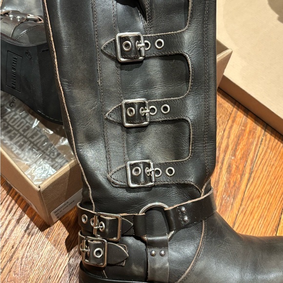 Steve Madden Black Leather Boots for Women - Picture 4 of 10